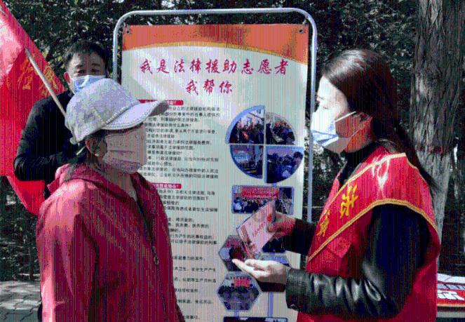 逃离蓝色之林